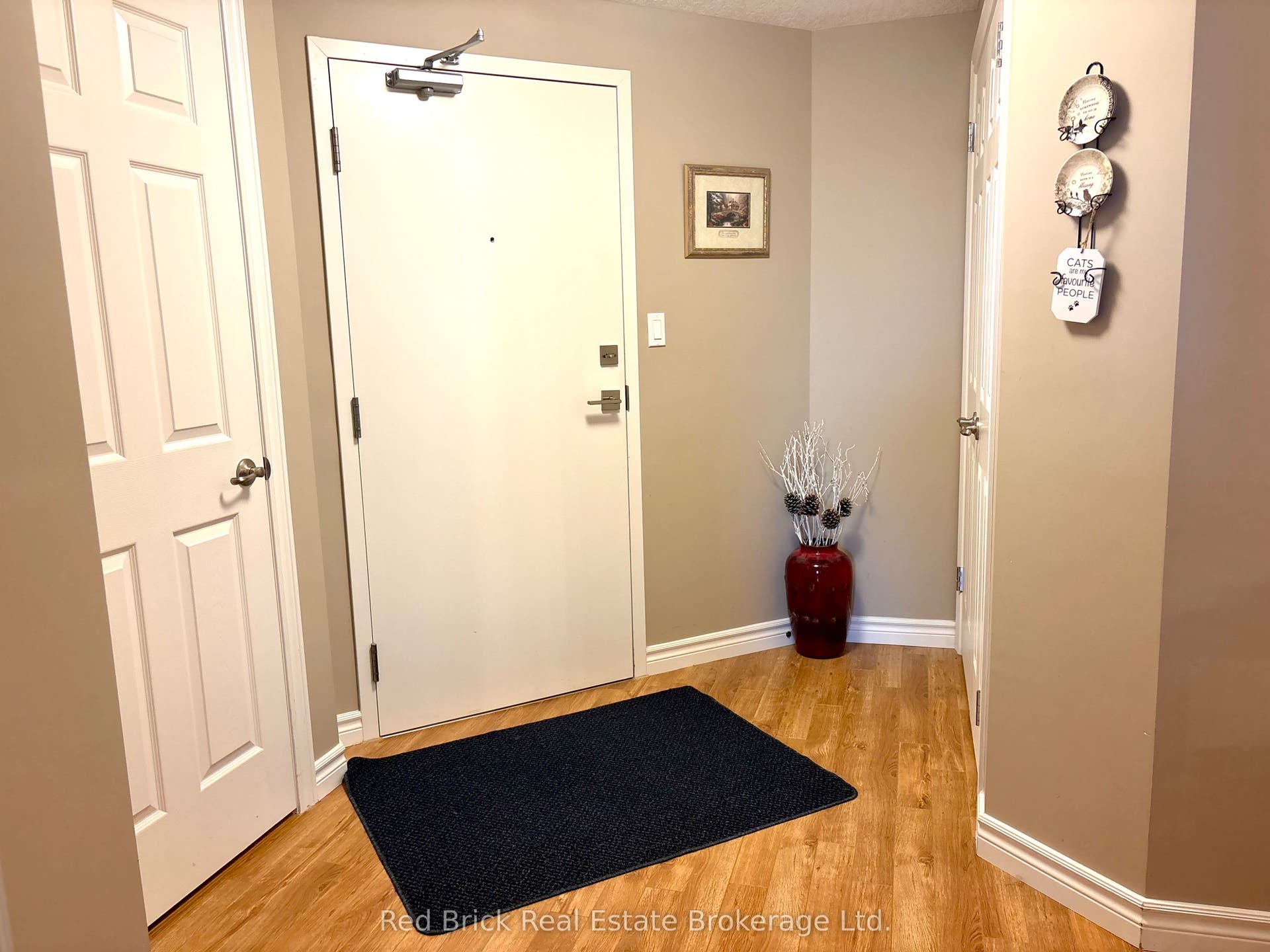 6492 Gerrie Road, #207, Centre Wellington, Wellington ON N0B 1S0 Front Entrance