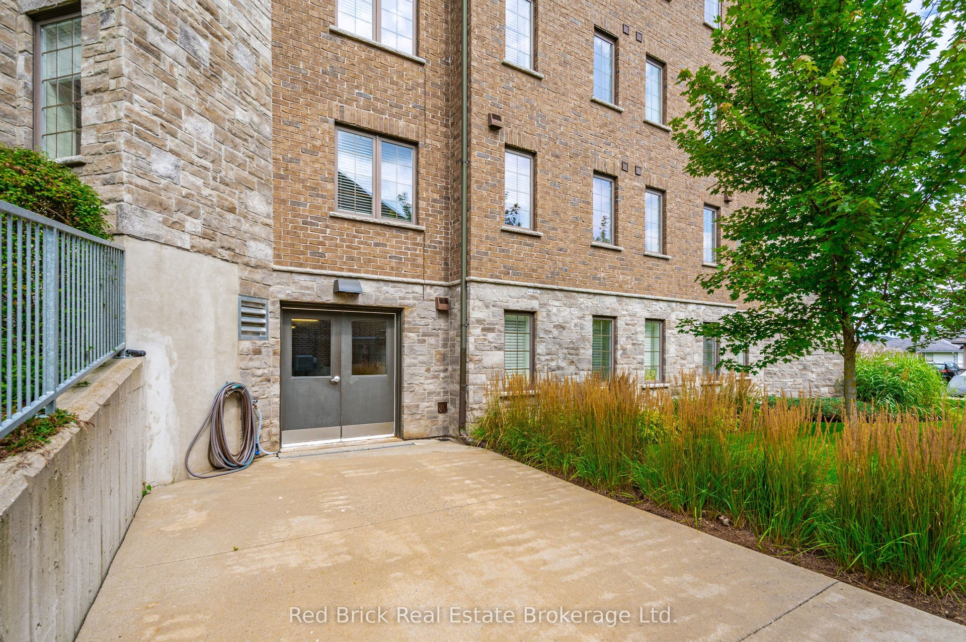 6492 Gerrie Road, #207, Centre Wellington, Wellington ON N0B 1S0 6492 Gerrie Road, #207, Centre Wellington, Wellington ON N0B 1S0