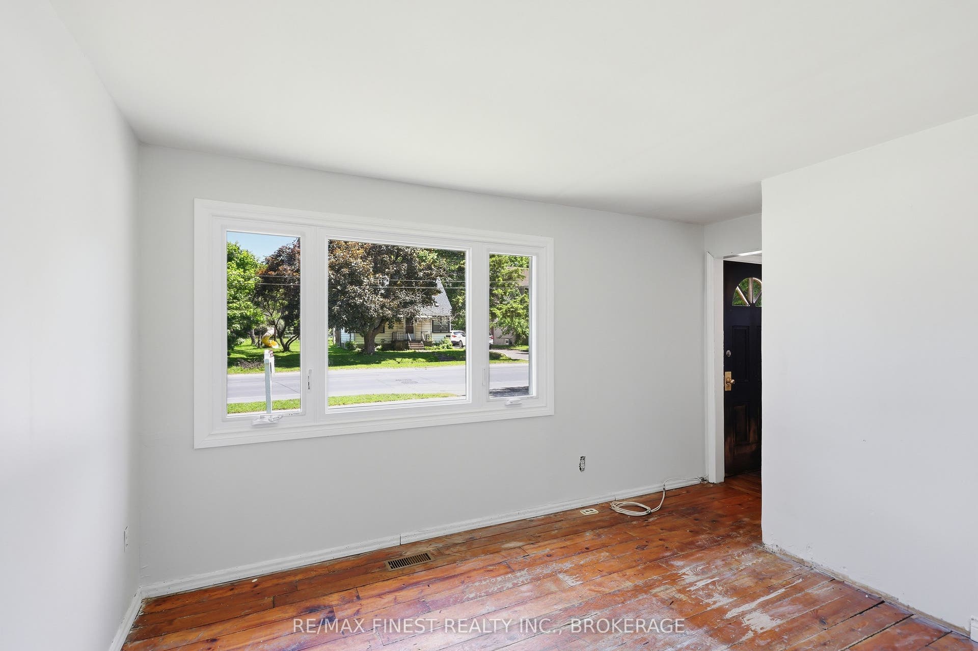 734 Portsmouth Avenue, Kingston, Frontenac ON K7M 1W5 734 Portsmouth Avenue, Kingston, Frontenac ON K7M 1W5