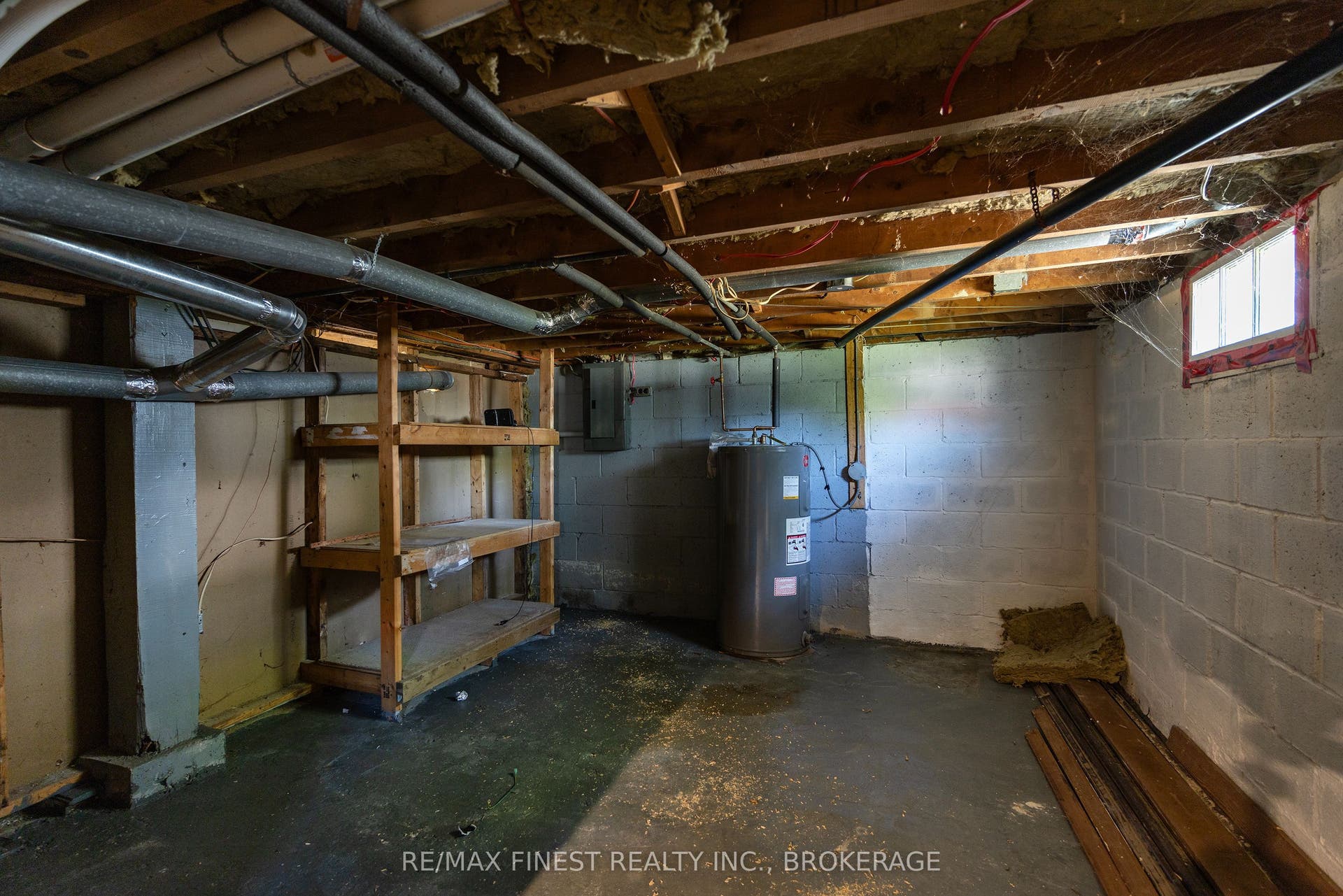 734 Portsmouth Avenue, Kingston, Frontenac ON K7M 1W5 734 Portsmouth Avenue, Kingston, Frontenac ON K7M 1W5