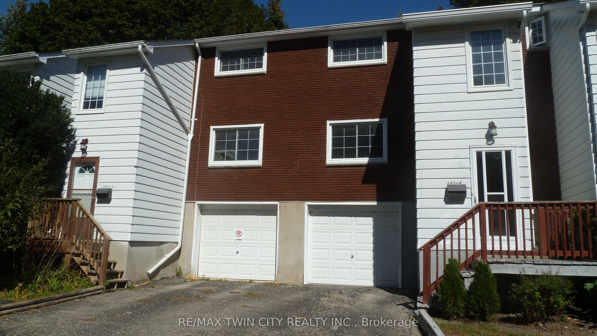 647 Albert Street, #4, Waterloo, Waterloo ON N2L 3V5 647 Albert Street, #4, Waterloo, Waterloo ON N2L 3V5