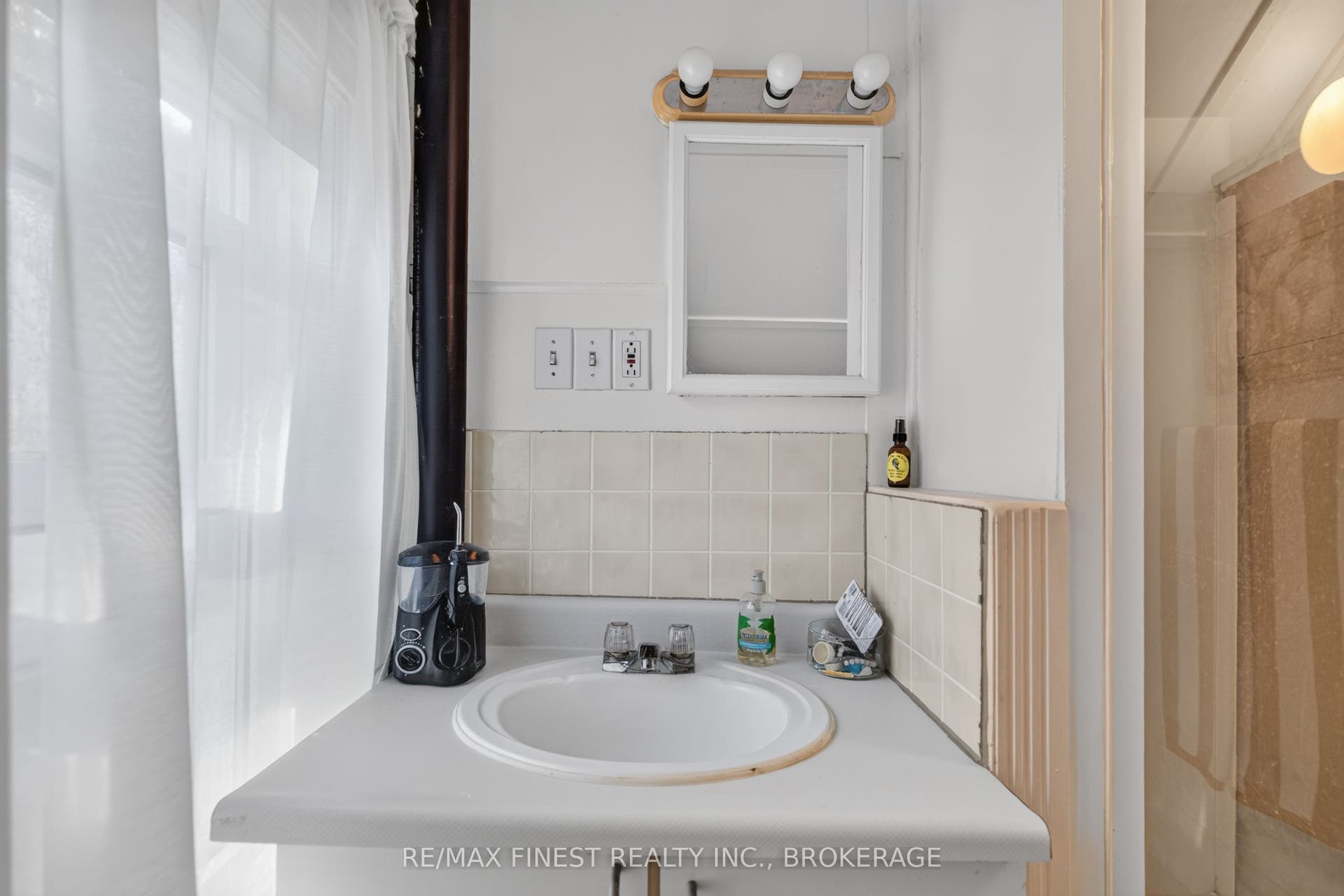 387 Nelson Street, Kingston, Frontenac ON K7K 4M9