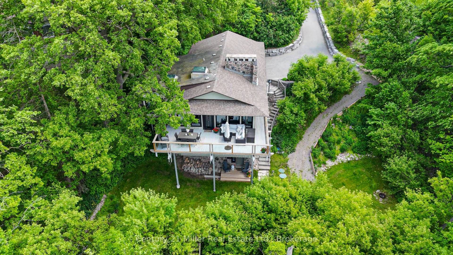 50 Greensview Drive, Kitchener, Waterloo ON N2P 2E6 50 Greensview Drive, Kitchener, Waterloo ON N2P 2E6