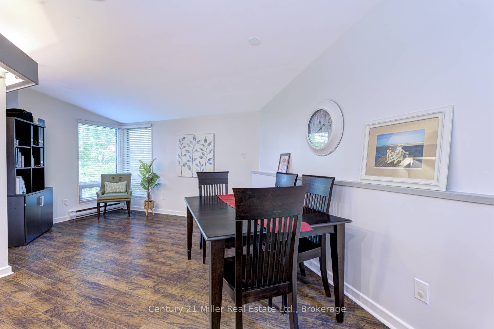 50 Greensview Drive, Kitchener, Waterloo ON N2P 2E6 50 Greensview Drive, Kitchener, Waterloo ON N2P 2E6