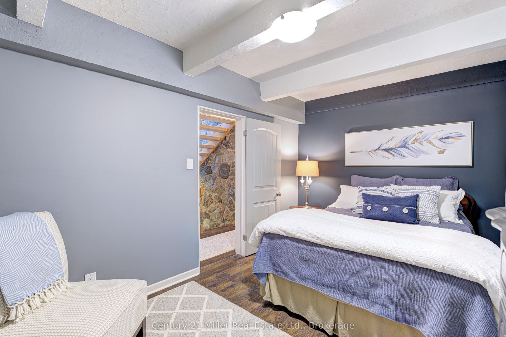 50 Greensview Drive, Kitchener, Waterloo ON N2P 2E6 50 Greensview Drive, Kitchener, Waterloo ON N2P 2E6