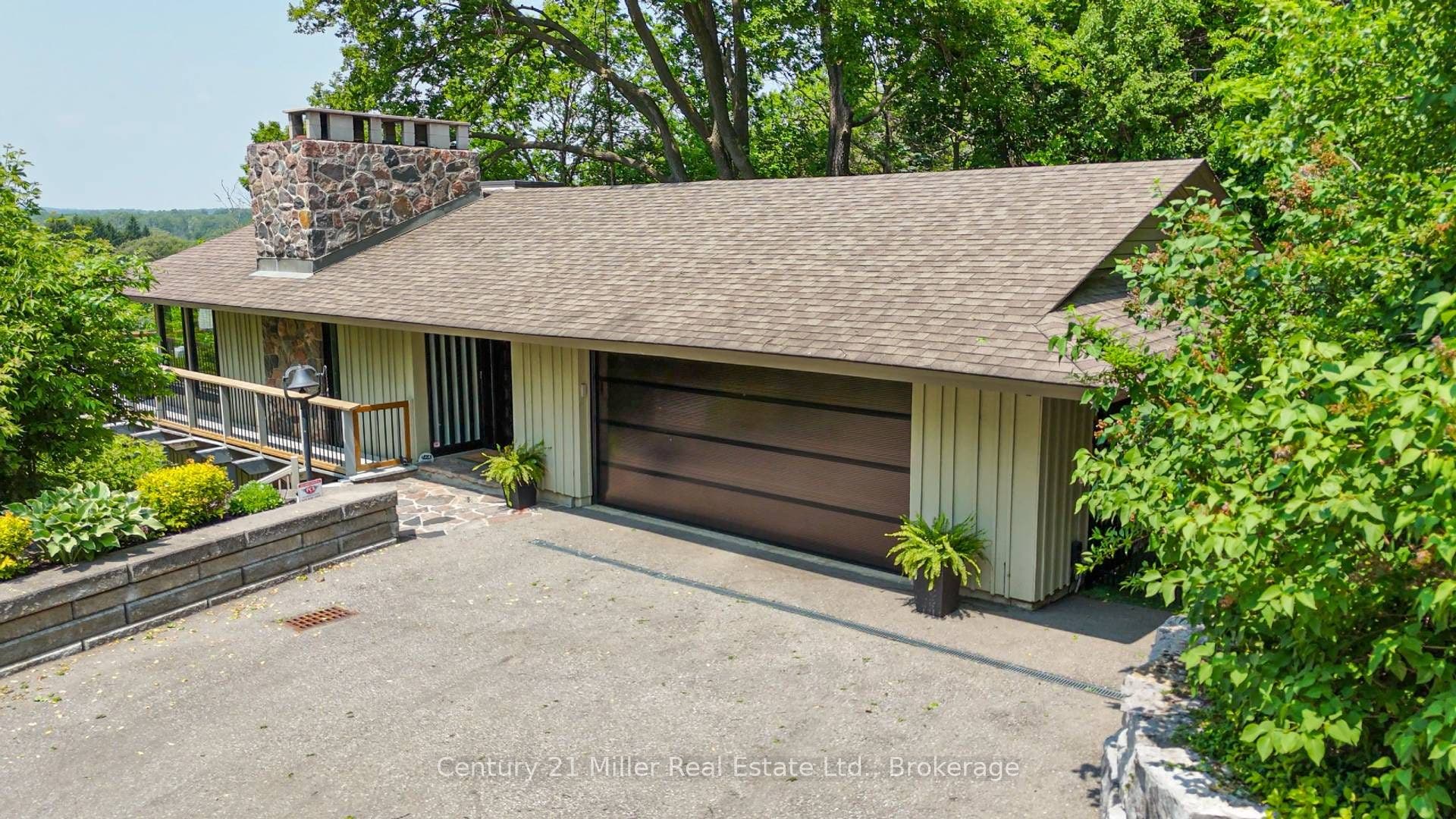 50 Greensview Drive, Kitchener, Waterloo ON N2P 2E6 50 Greensview Drive, Kitchener, Waterloo ON N2P 2E6