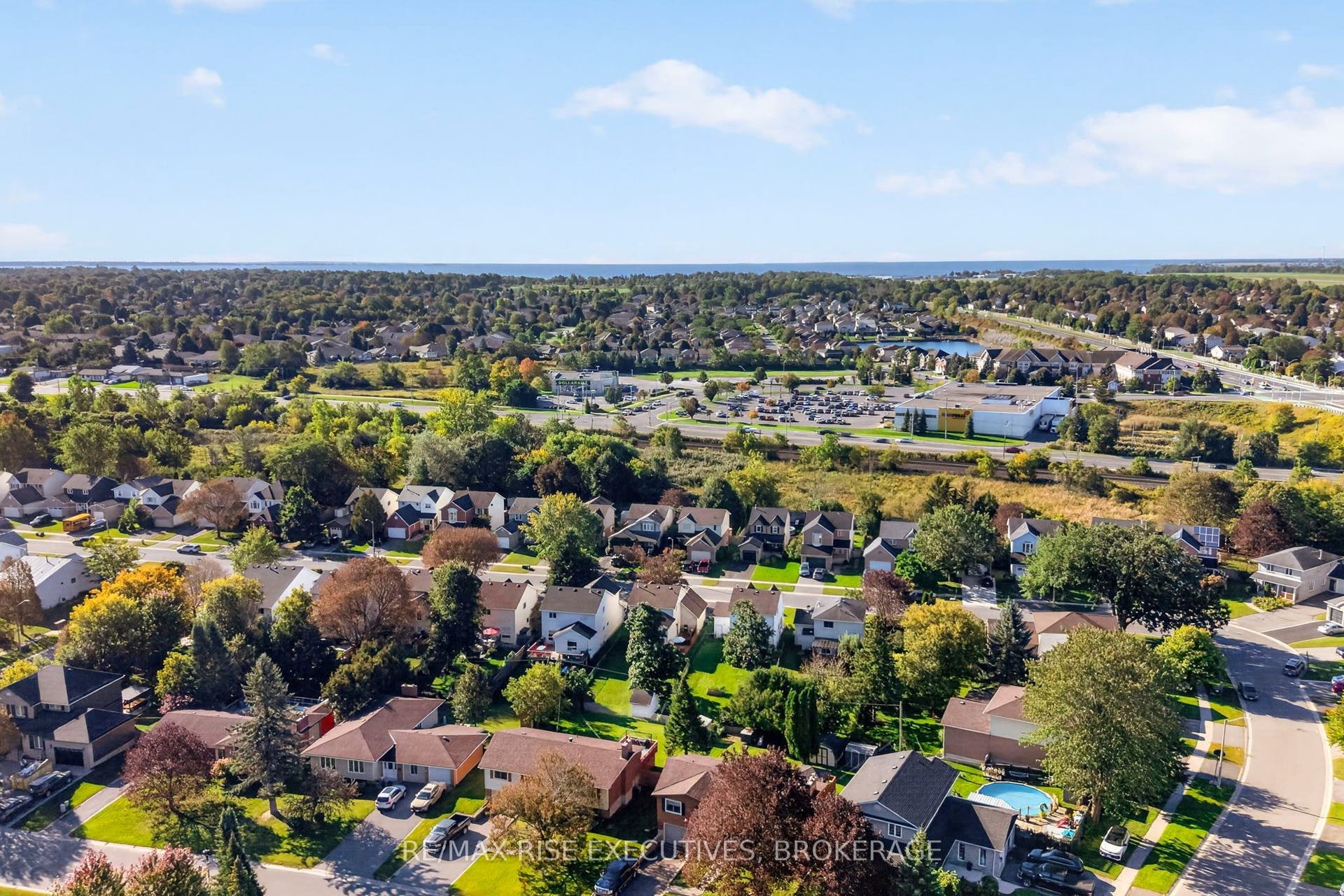 1032 Lombardy Street, Kingston, Frontenac ON K7M 8M6