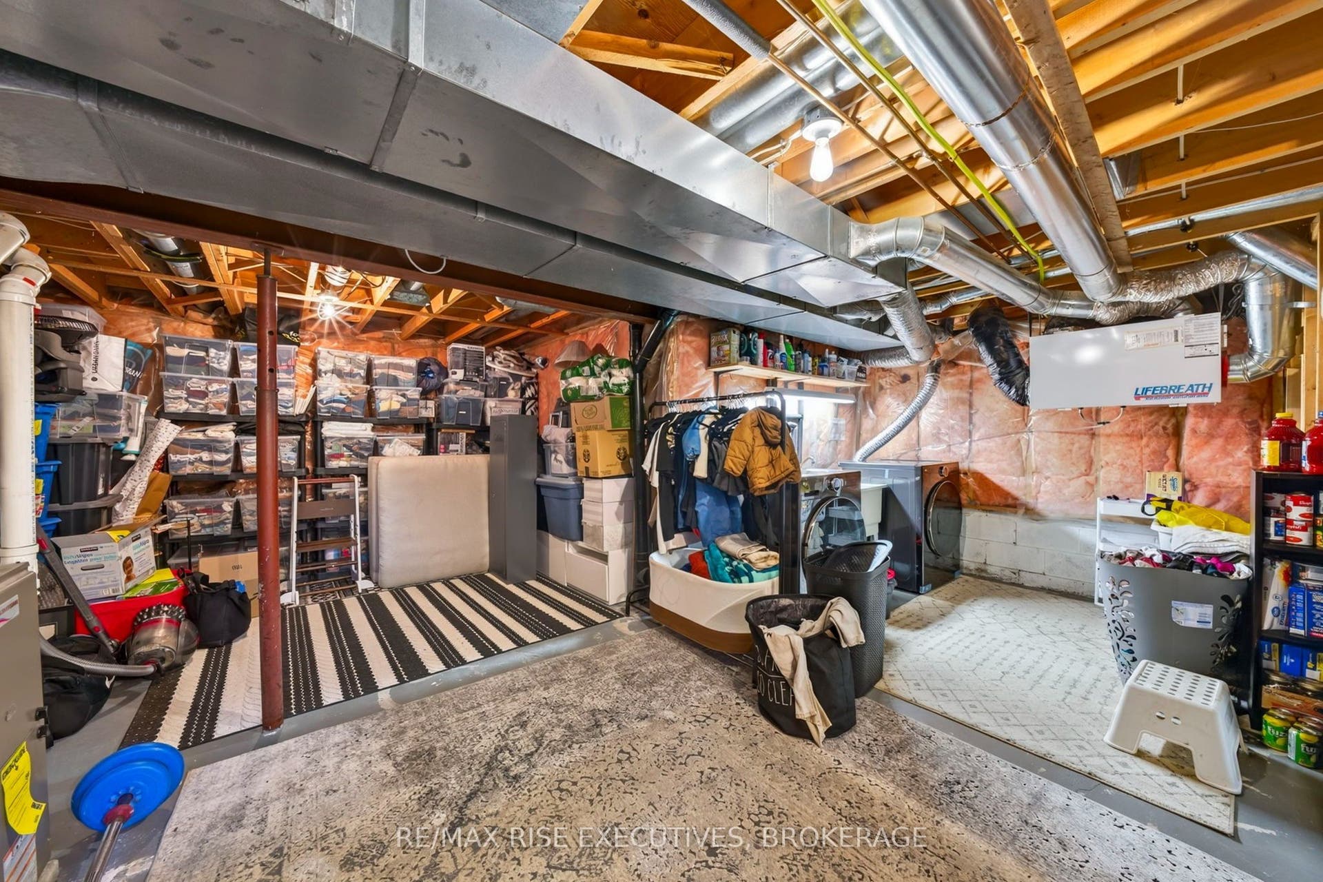 1032 Lombardy Street, Kingston, Frontenac ON K7M 8M6