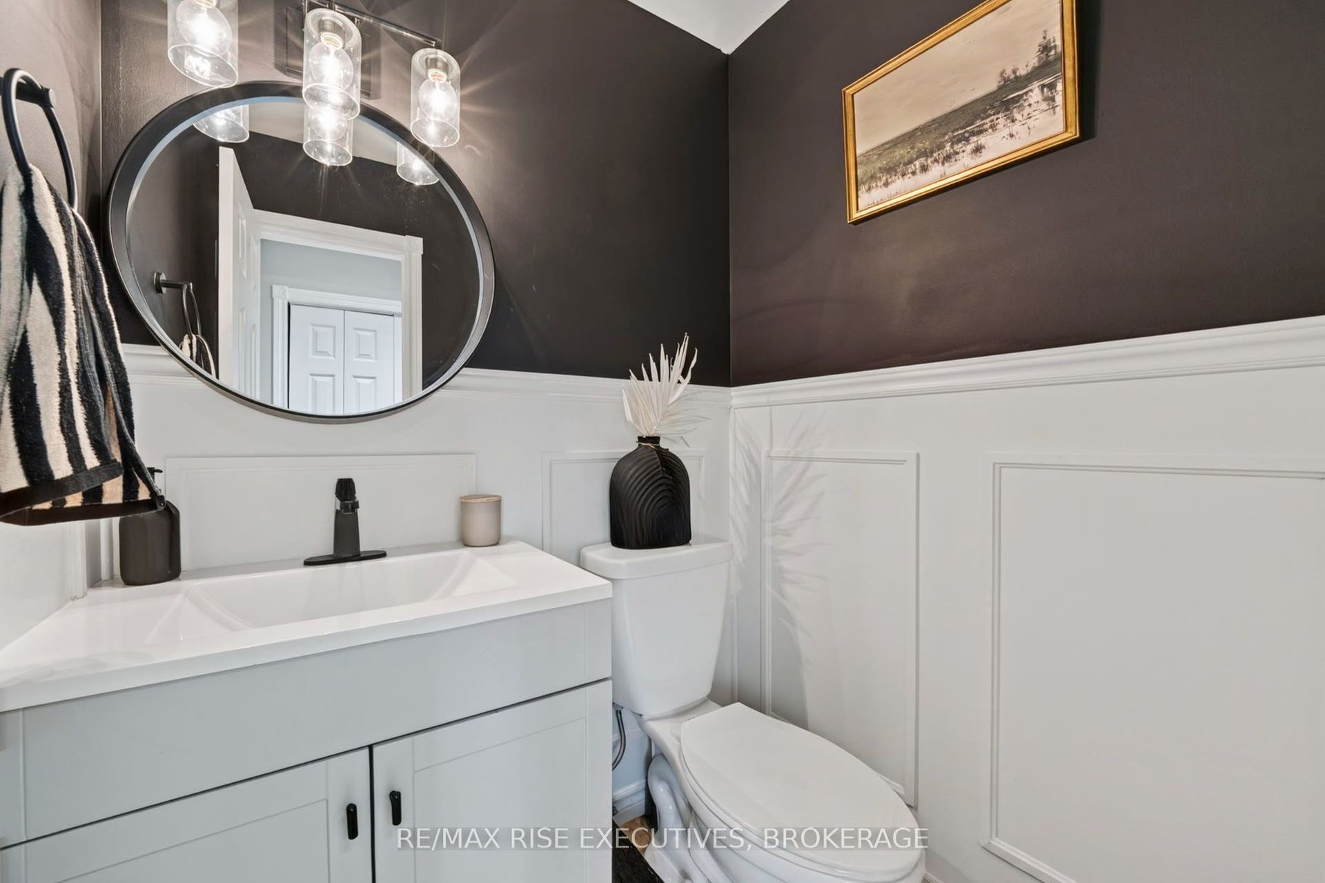 1032 Lombardy Street, Kingston, Frontenac ON K7M 8M6