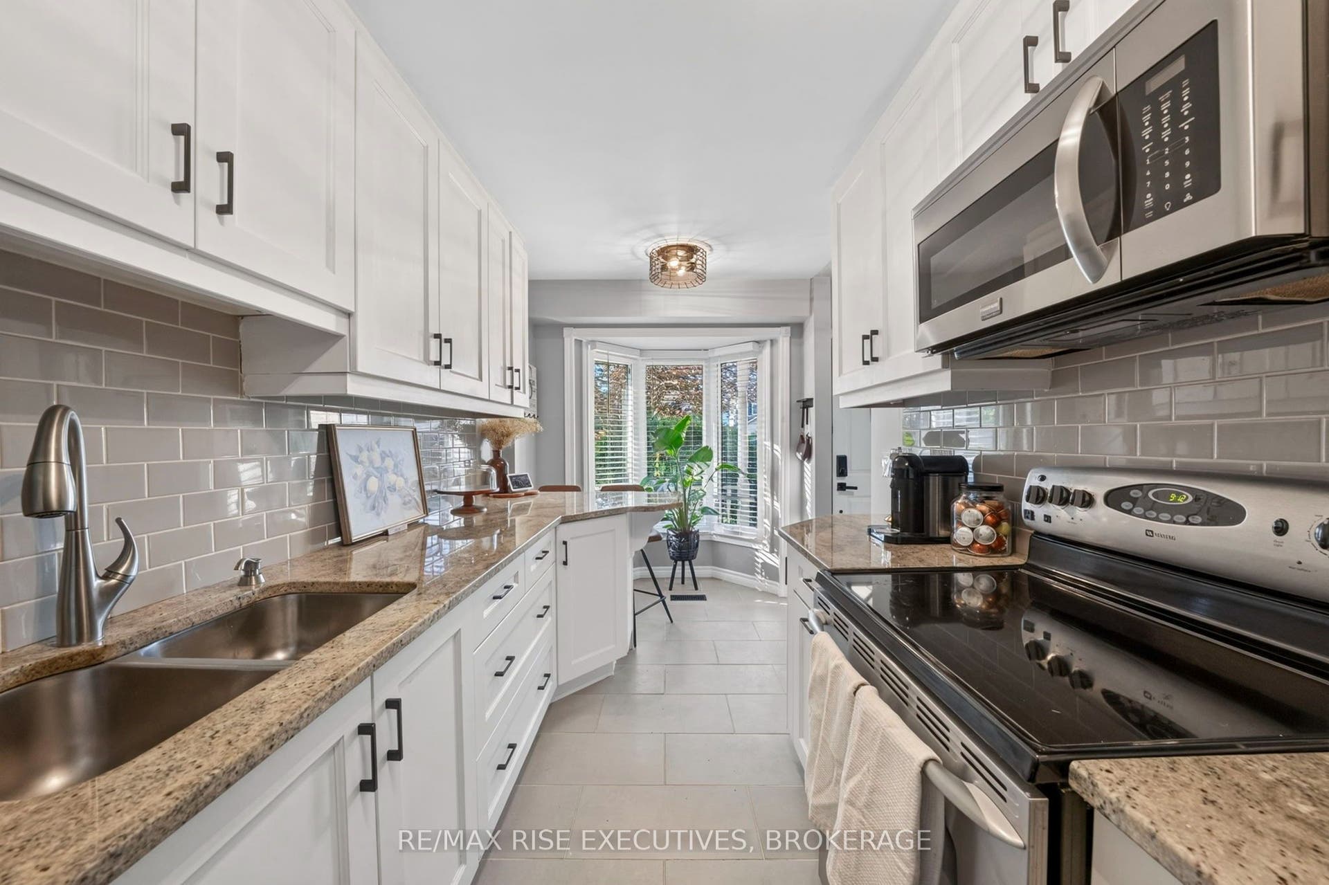 1032 Lombardy Street, Kingston, Frontenac ON K7M 8M6
