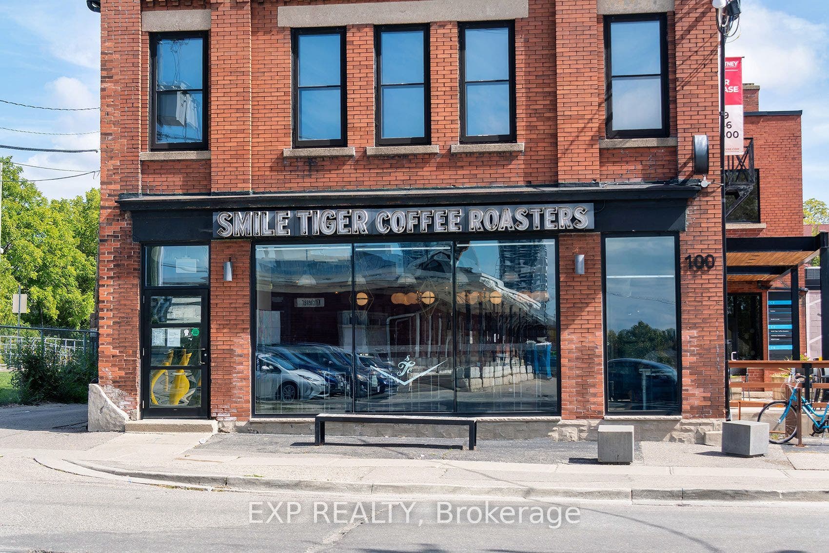 115 Victoria Street N, Kitchener, Waterloo ON N2H 5C3 115 Victoria Street N, Kitchener, Waterloo ON N2H 5C3