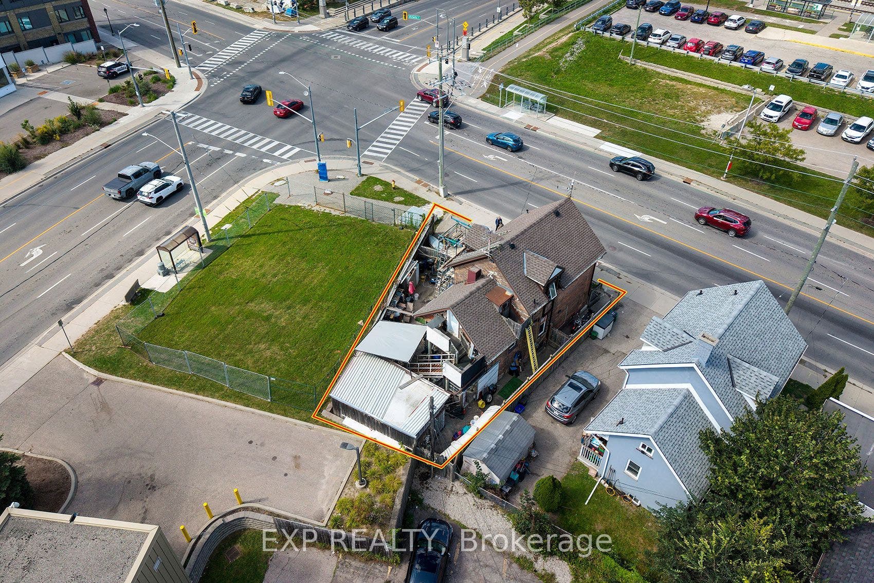 115 Victoria Street N, Kitchener, Waterloo ON N2H 5C3 115 Victoria Street N, Kitchener, Waterloo ON N2H 5C3