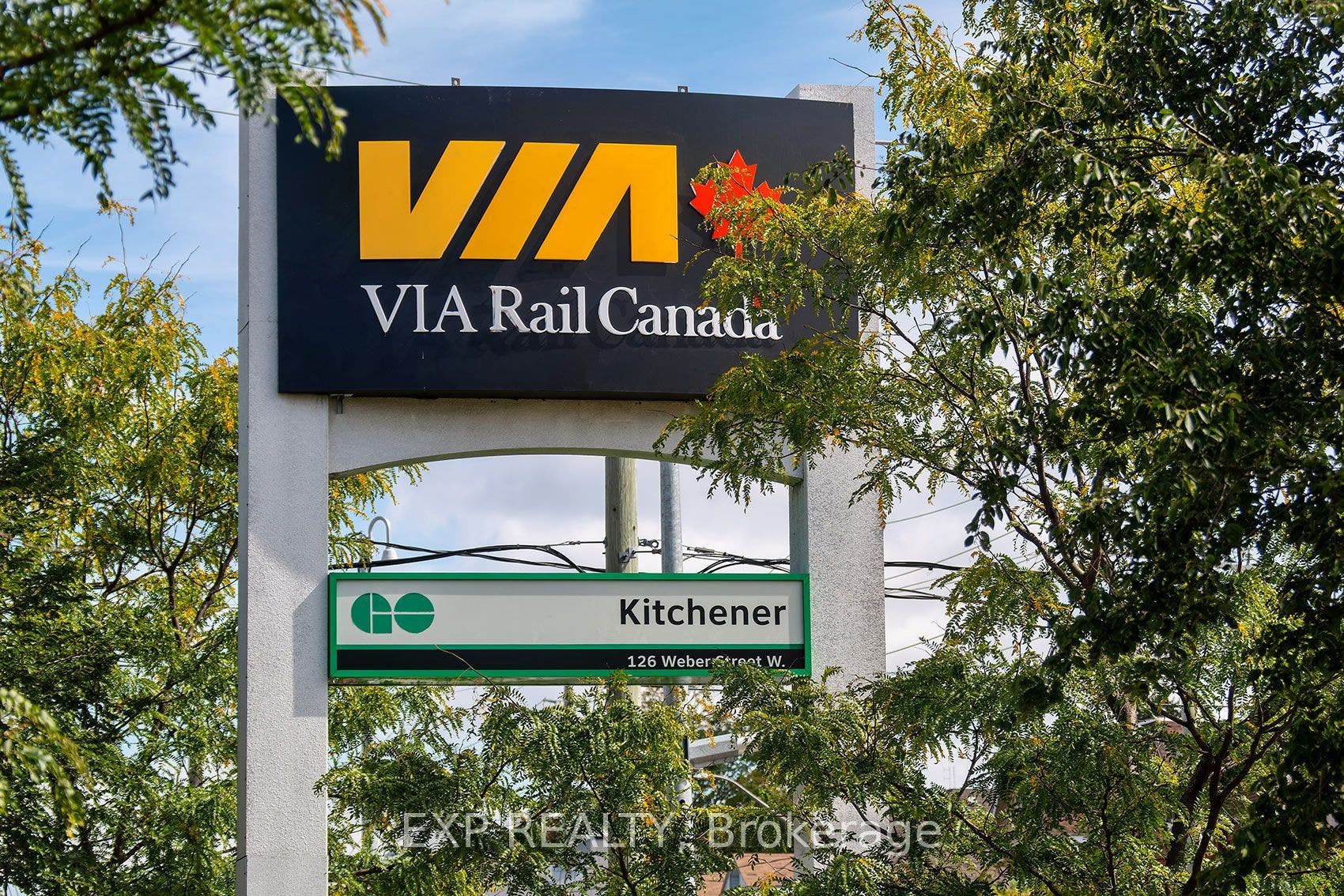 115 Victoria Street N, Kitchener, Waterloo ON N2H 5C3 115 Victoria Street N, Kitchener, Waterloo ON N2H 5C3