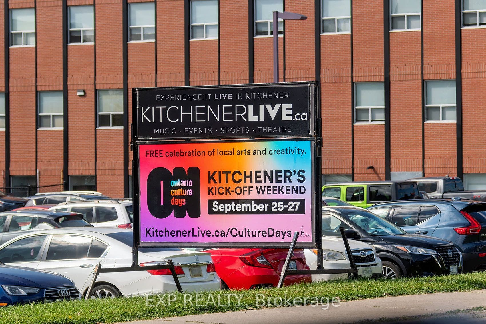 115 Victoria Street N, Kitchener, Waterloo ON N2H 5C3 115 Victoria Street N, Kitchener, Waterloo ON N2H 5C3