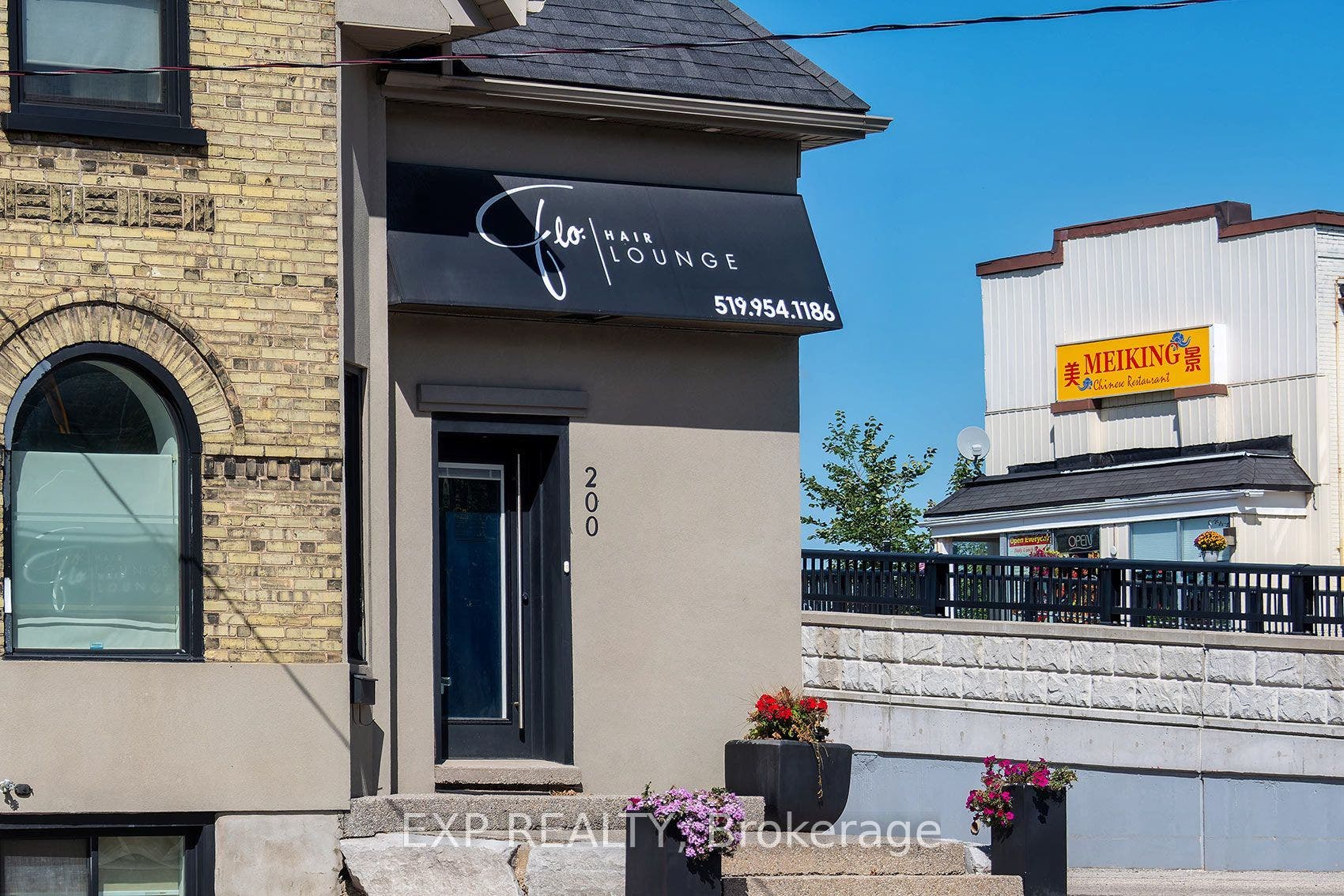 115 Victoria Street N, Kitchener, Waterloo ON N2H 5C3 115 Victoria Street N, Kitchener, Waterloo ON N2H 5C3