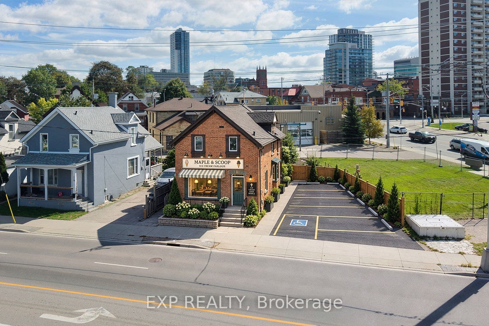 115 Victoria Street N, Kitchener, Waterloo ON N2H 5C3 115 Victoria Street N, Kitchener, Waterloo ON N2H 5C3