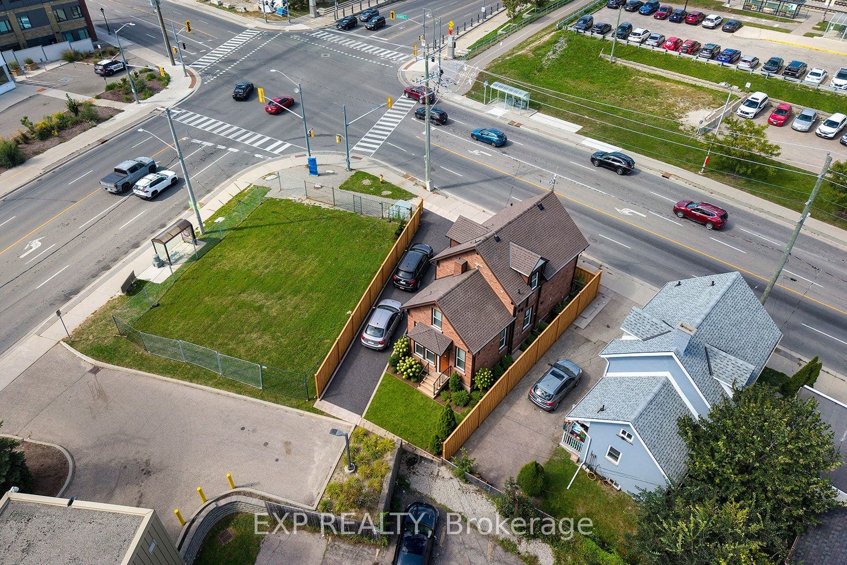 115 Victoria Street N, Kitchener, Waterloo ON N2H 5C3 115 Victoria Street N, Kitchener, Waterloo ON N2H 5C3