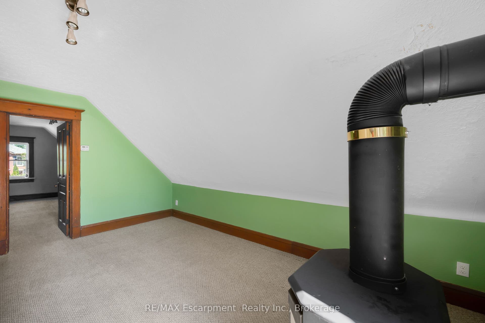 458 Woolwich Street, Guelph, Wellington ON N1H 3X5 458 Woolwich Street, Guelph, Wellington ON N1H 3X5