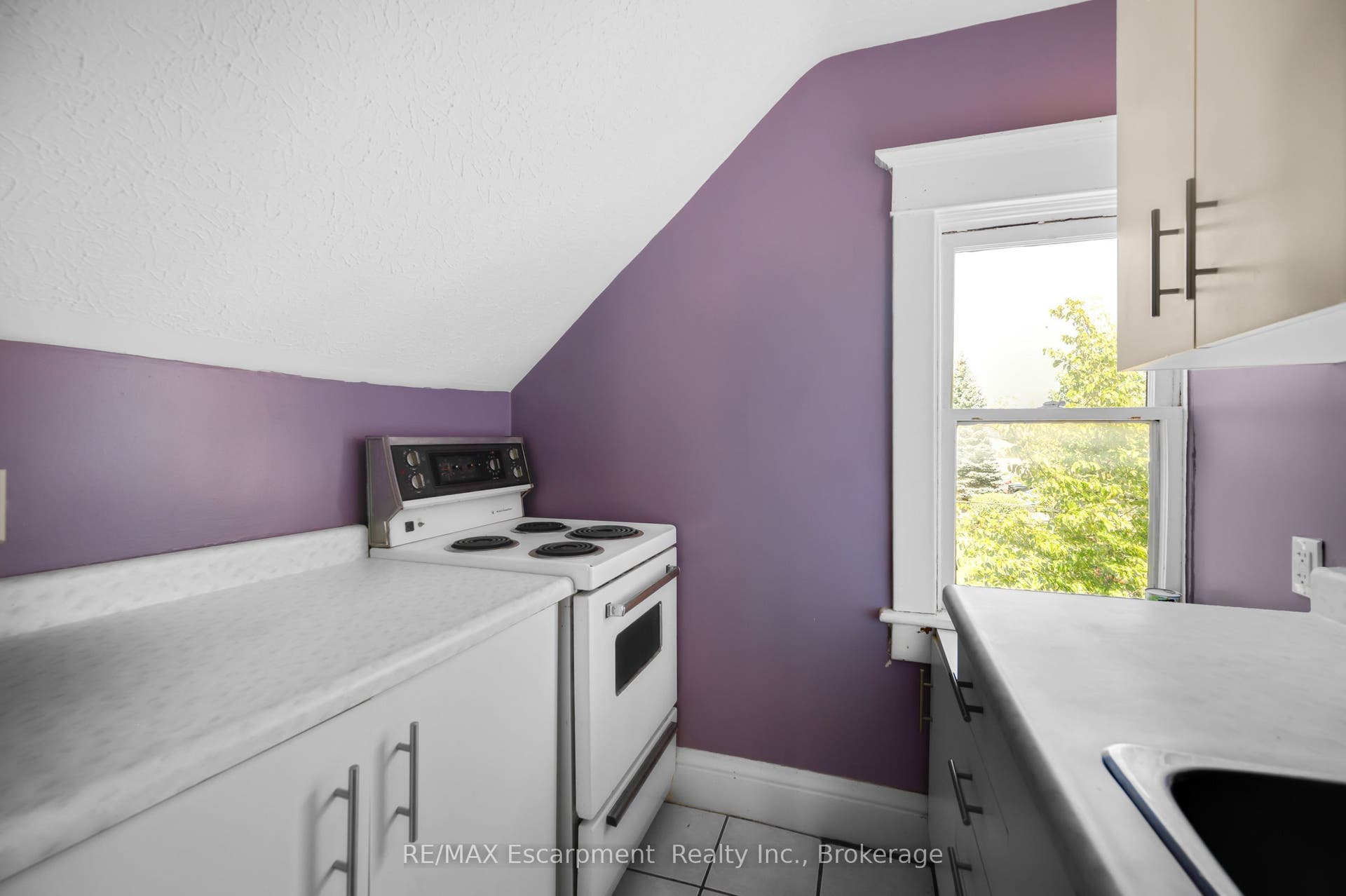 458 Woolwich Street, Guelph, Wellington ON N1H 3X5 458 Woolwich Street, Guelph, Wellington ON N1H 3X5