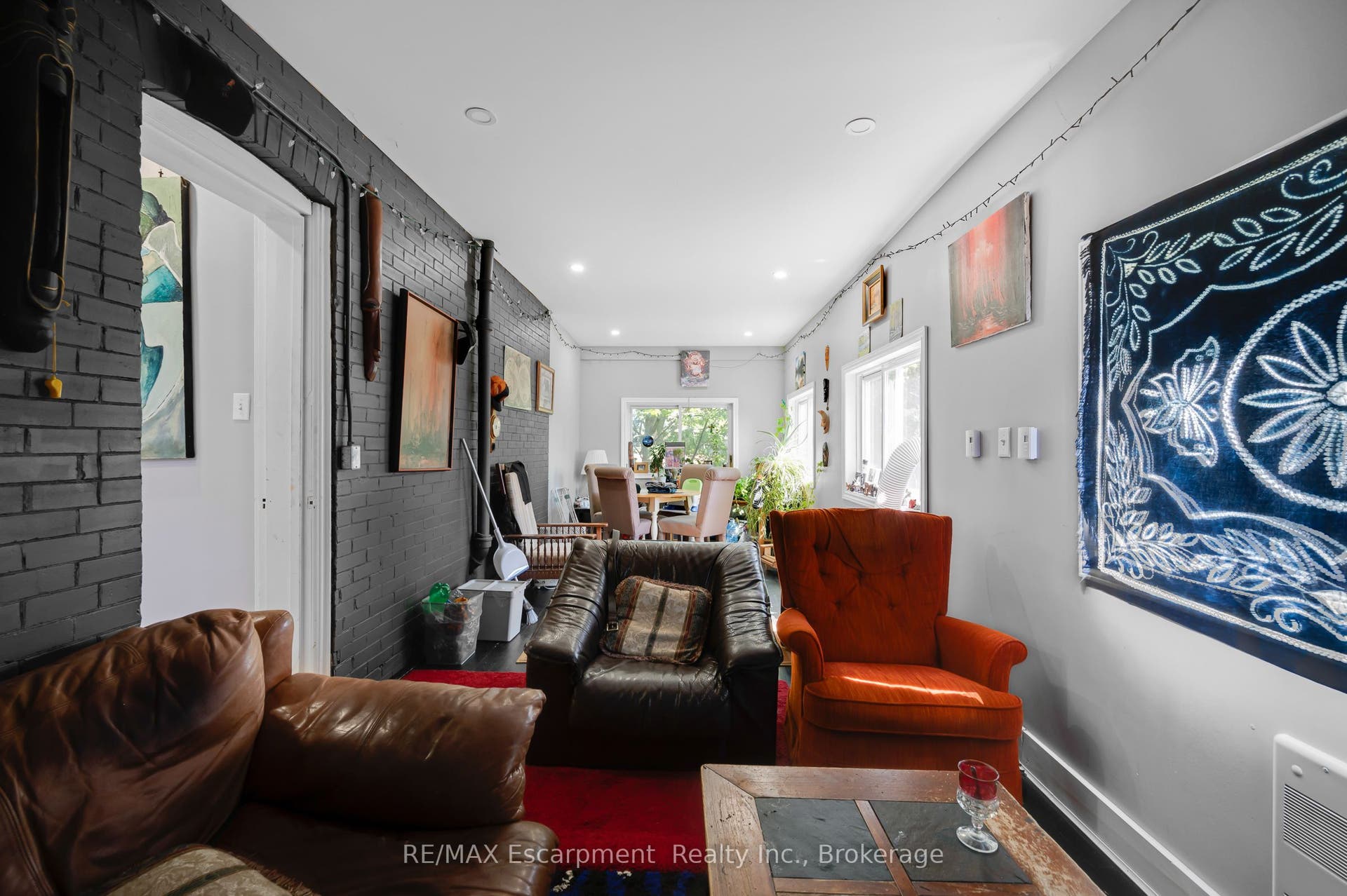 458 Woolwich Street, Guelph, Wellington ON N1H 3X5 458 Woolwich Street, Guelph, Wellington ON N1H 3X5