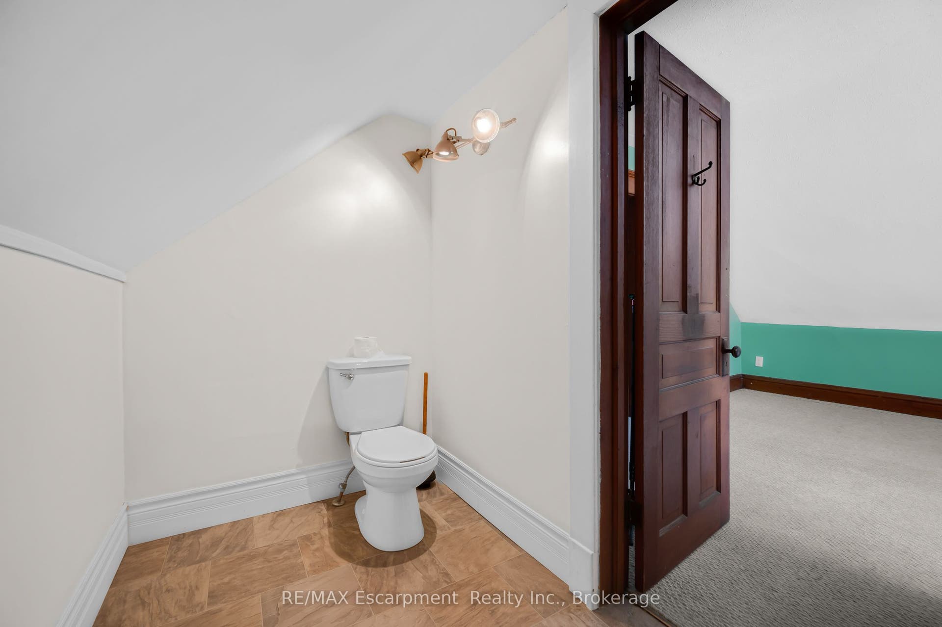 458 Woolwich Street, Guelph, Wellington ON N1H 3X5 458 Woolwich Street, Guelph, Wellington ON N1H 3X5