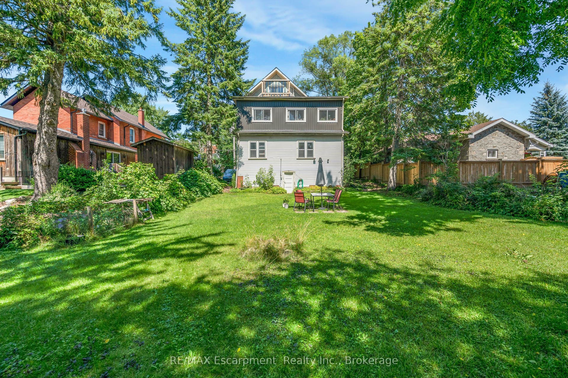 458 Woolwich Street, Guelph, Wellington ON N1H 3X5 458 Woolwich Street, Guelph, Wellington ON N1H 3X5
