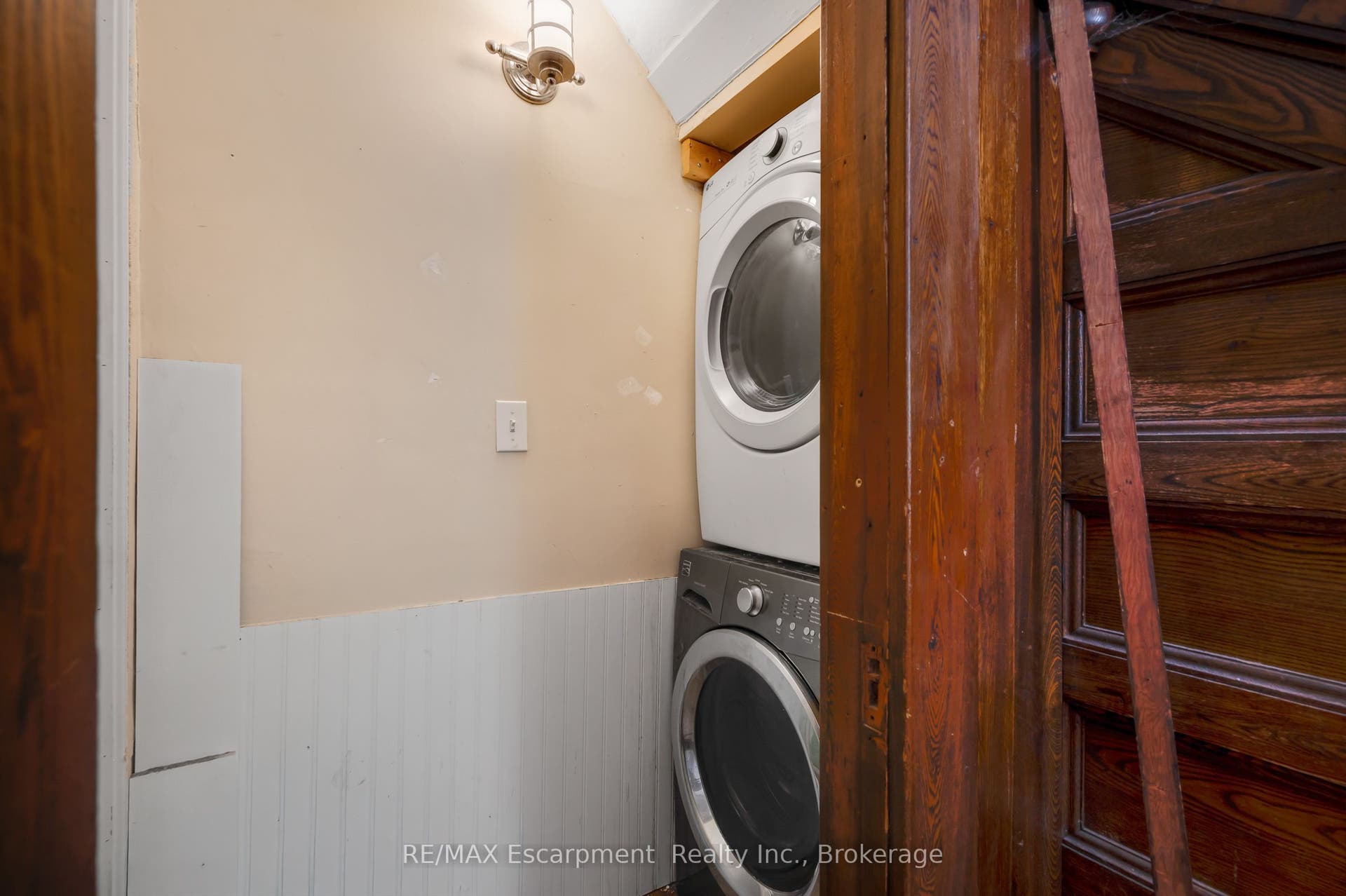 458 Woolwich Street, Guelph, Wellington ON N1H 3X5 458 Woolwich Street, Guelph, Wellington ON N1H 3X5