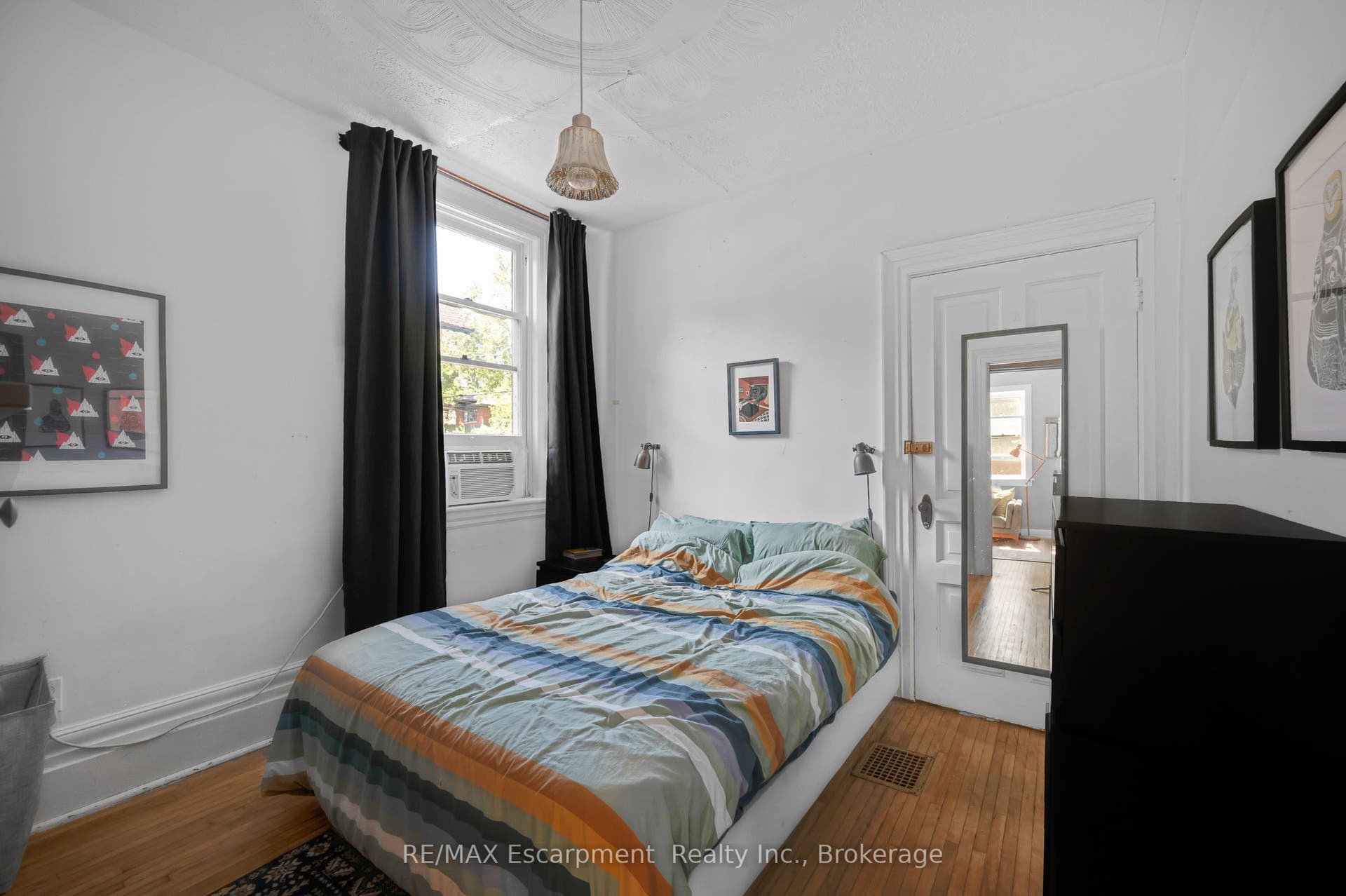 458 Woolwich Street, Guelph, Wellington ON N1H 3X5 458 Woolwich Street, Guelph, Wellington ON N1H 3X5