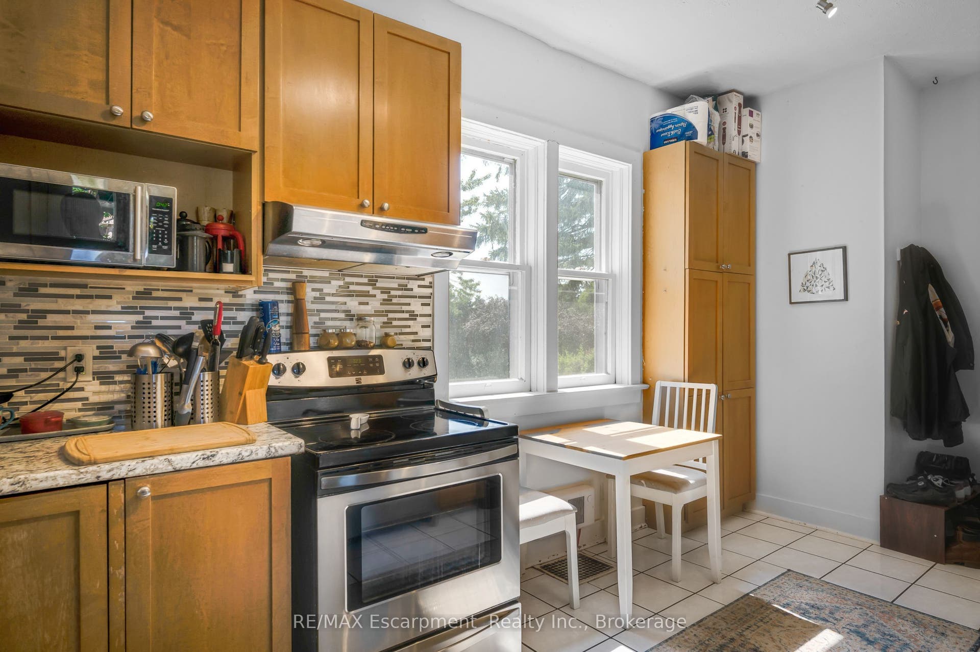 458 Woolwich Street, Guelph, Wellington ON N1H 3X5 458 Woolwich Street, Guelph, Wellington ON N1H 3X5