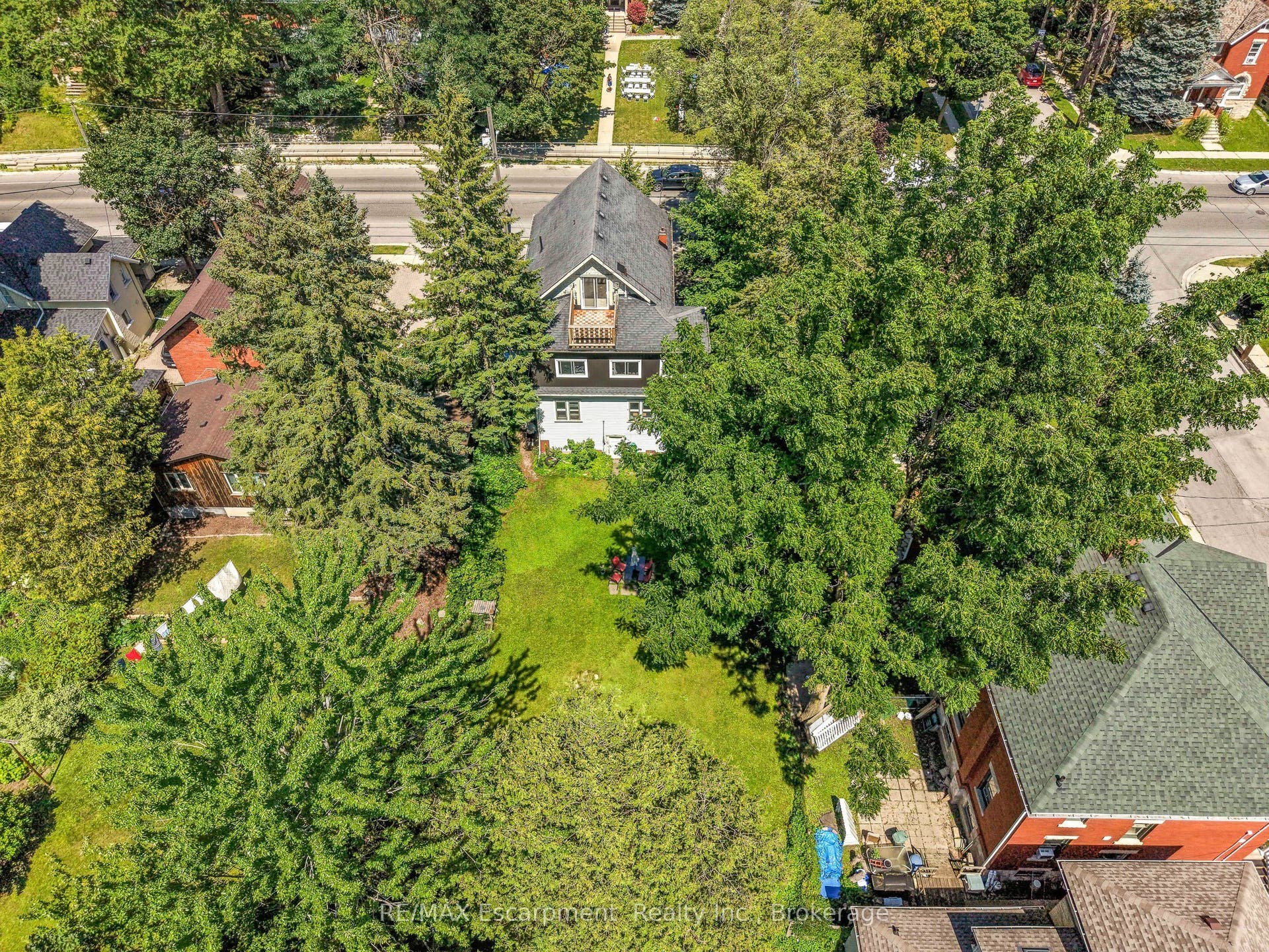 458 Woolwich Street, Guelph, Wellington ON N1H 3X5 458 Woolwich Street, Guelph, Wellington ON N1H 3X5