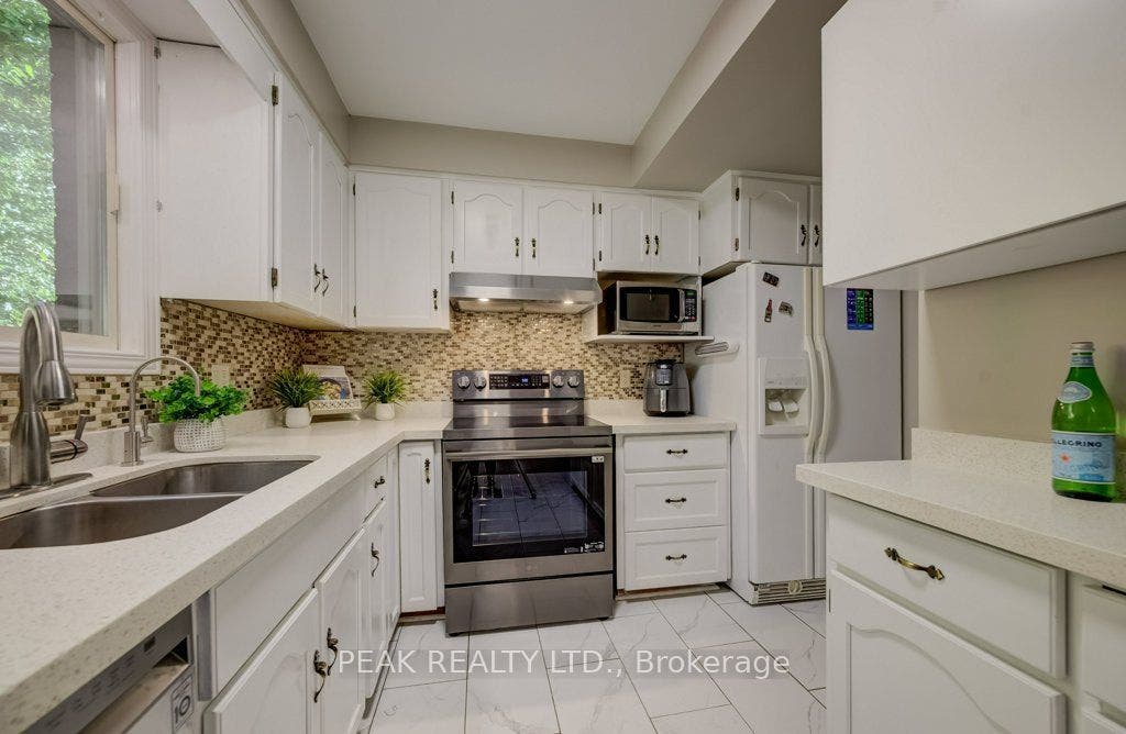 590 Willow Road, Guelph, Wellington ON N1H 7M5 590 Willow Road, Guelph, Wellington ON N1H 7M5