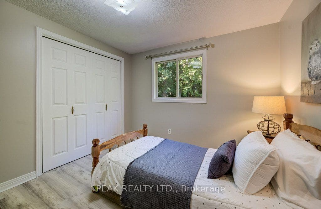 590 Willow Road, Guelph, Wellington ON N1H 7M5 590 Willow Road, Guelph, Wellington ON N1H 7M5