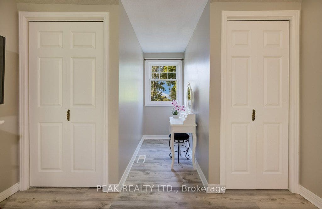 590 Willow Road, Guelph, Wellington ON N1H 7M5 590 Willow Road, Guelph, Wellington ON N1H 7M5