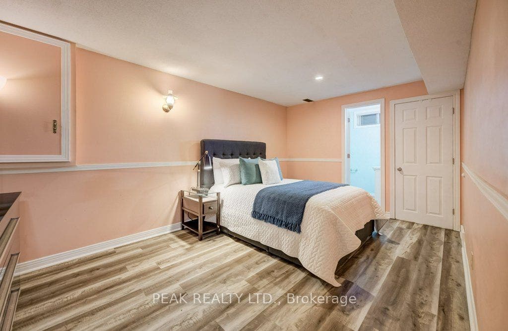 590 Willow Road, Guelph, Wellington ON N1H 7M5 590 Willow Road, Guelph, Wellington ON N1H 7M5