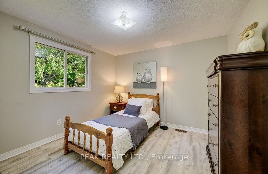 590 Willow Road, Guelph, Wellington ON N1H 7M5 590 Willow Road, Guelph, Wellington ON N1H 7M5