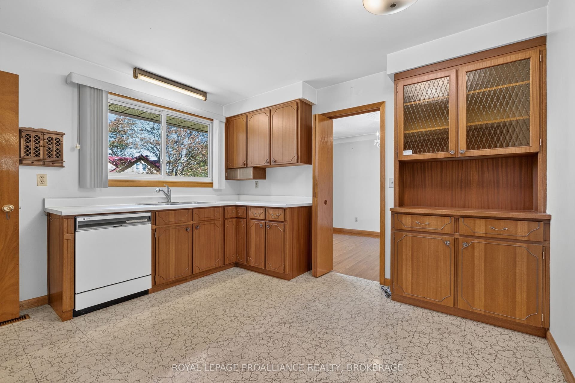 9 Dianna Street, Kingston, Frontenac ON K7L 4V1