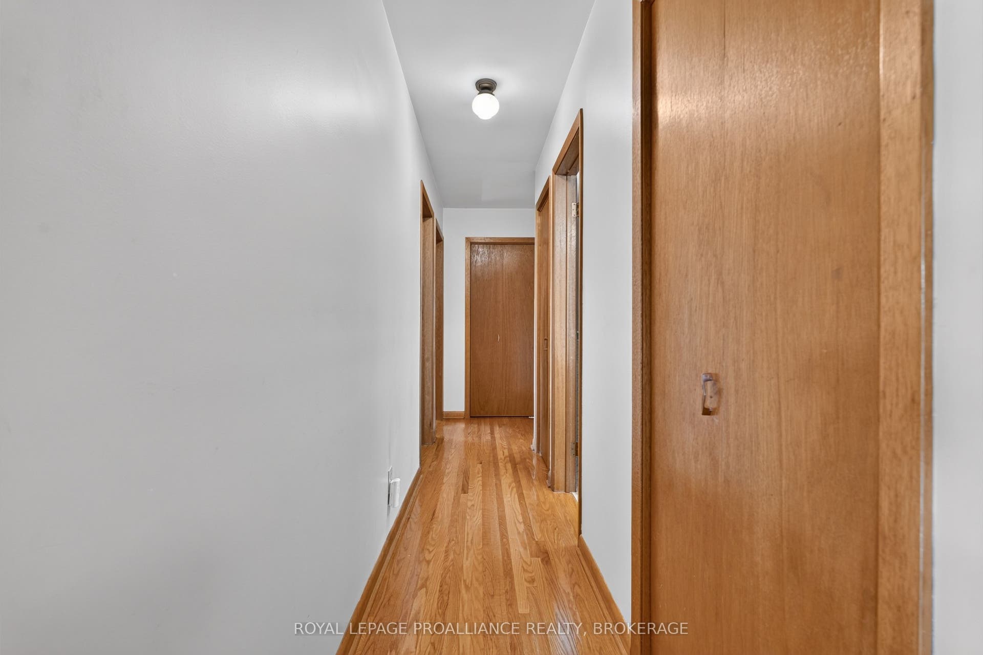9 Dianna Street, Kingston, Frontenac ON K7L 4V1
