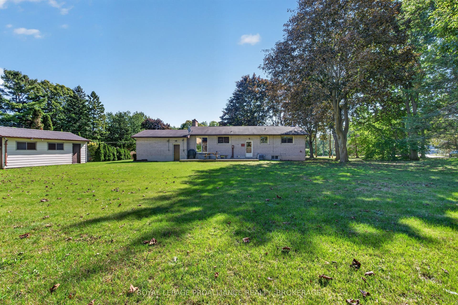 9 Dianna Street, Kingston, Frontenac ON K7L 4V1