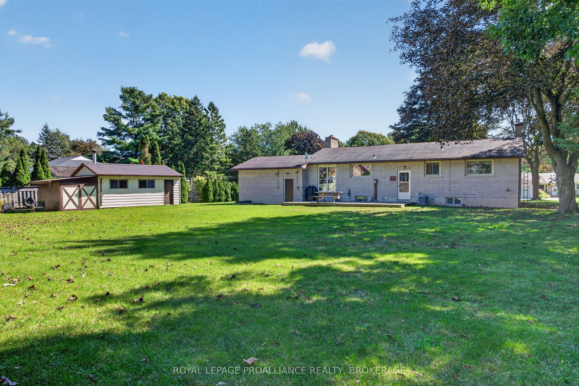 9 Dianna Street, Kingston, Frontenac ON K7L 4V1