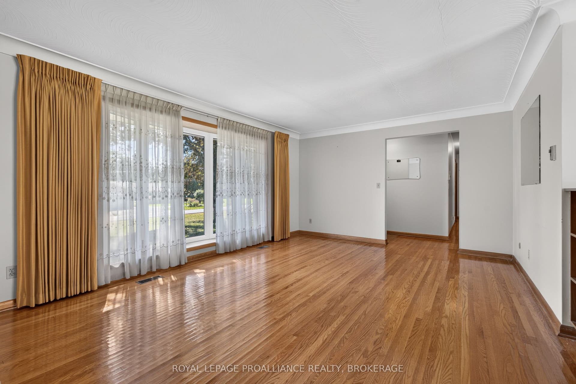 9 Dianna Street, Kingston, Frontenac ON K7L 4V1