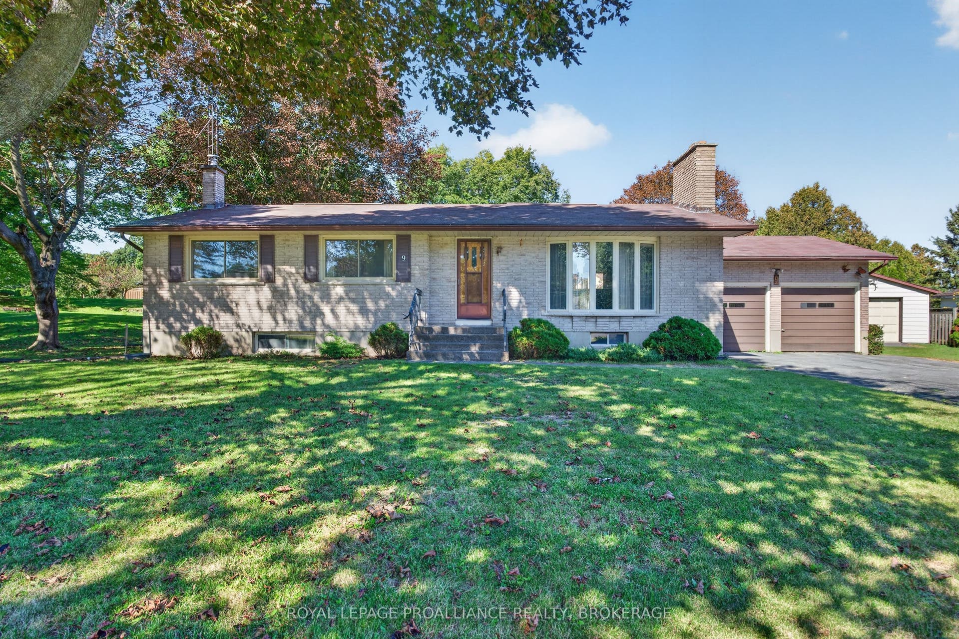 9 Dianna Street, Kingston, Frontenac ON K7L 4V1