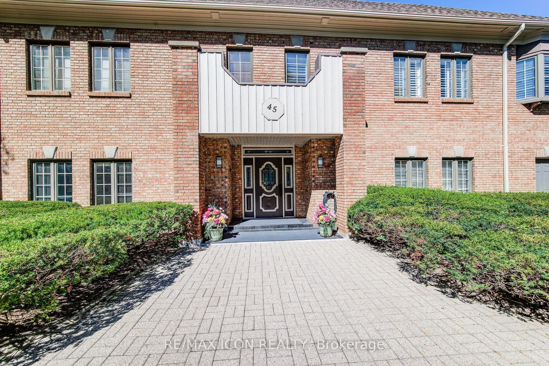 45 Blue Springs Drive, #32, Waterloo, Waterloo ON N2J 4P1 45 Blue Springs Drive, #32, Waterloo, Waterloo ON N2J 4P1