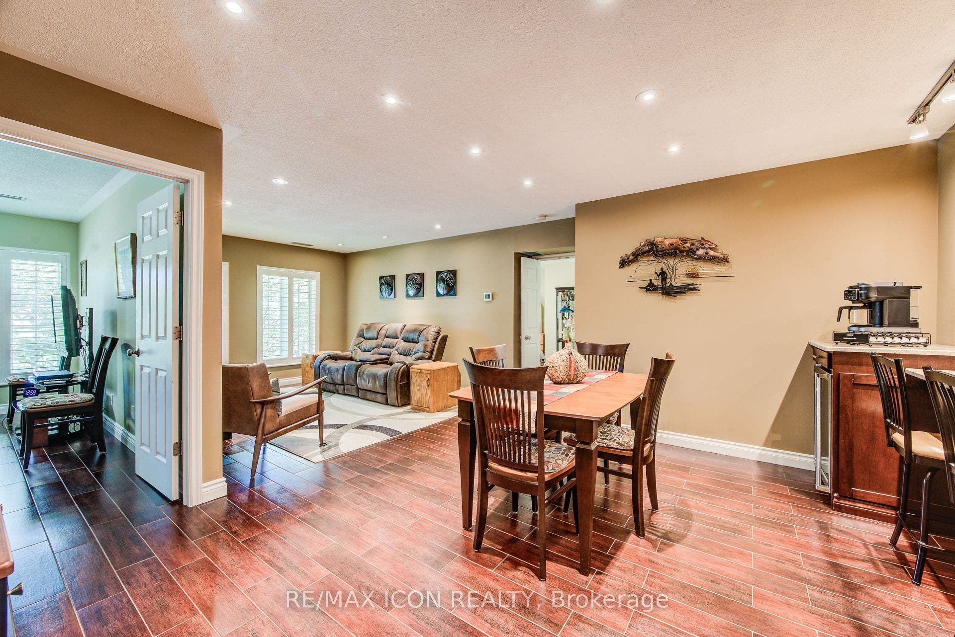 45 Blue Springs Drive, #32, Waterloo, Waterloo ON N2J 4P1 45 Blue Springs Drive, #32, Waterloo, Waterloo ON N2J 4P1
