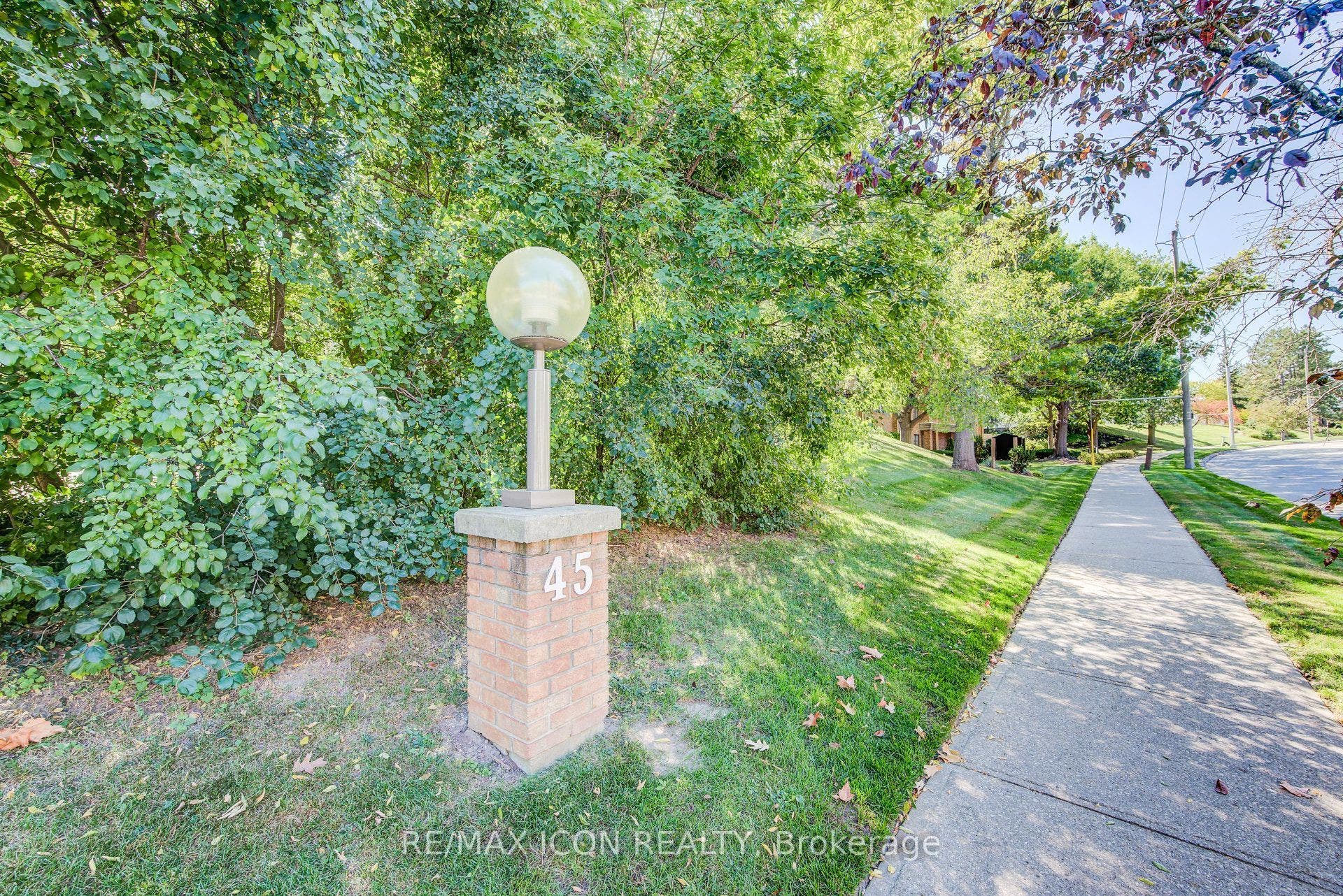 45 Blue Springs Drive, #32, Waterloo, Waterloo ON N2J 4P1 45 Blue Springs Drive, #32, Waterloo, Waterloo ON N2J 4P1