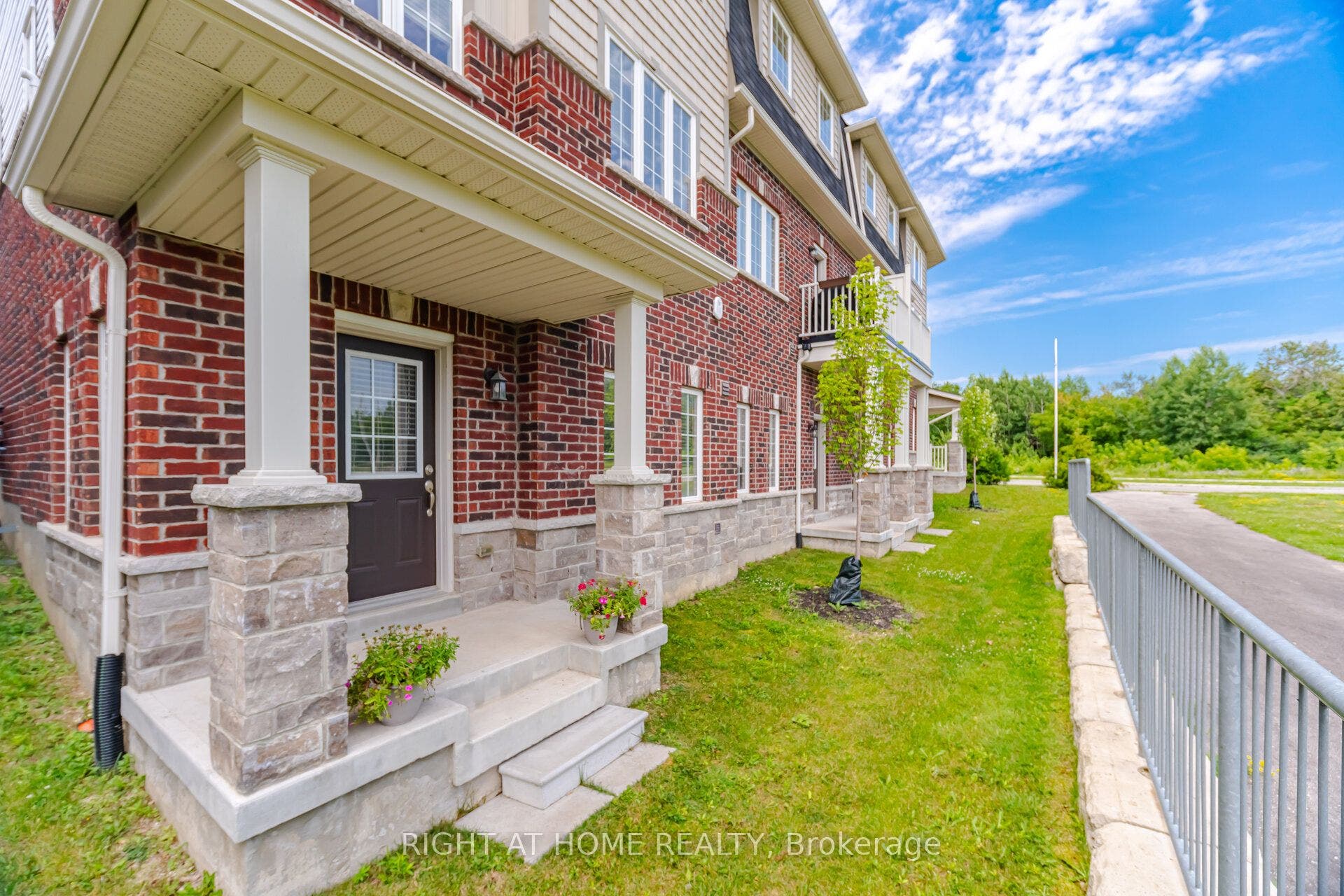 88 Decorso Drive, #73, Guelph, Wellington ON N1L 0A1 88 Decorso Drive, #73, Guelph, Wellington ON N1L 0A1