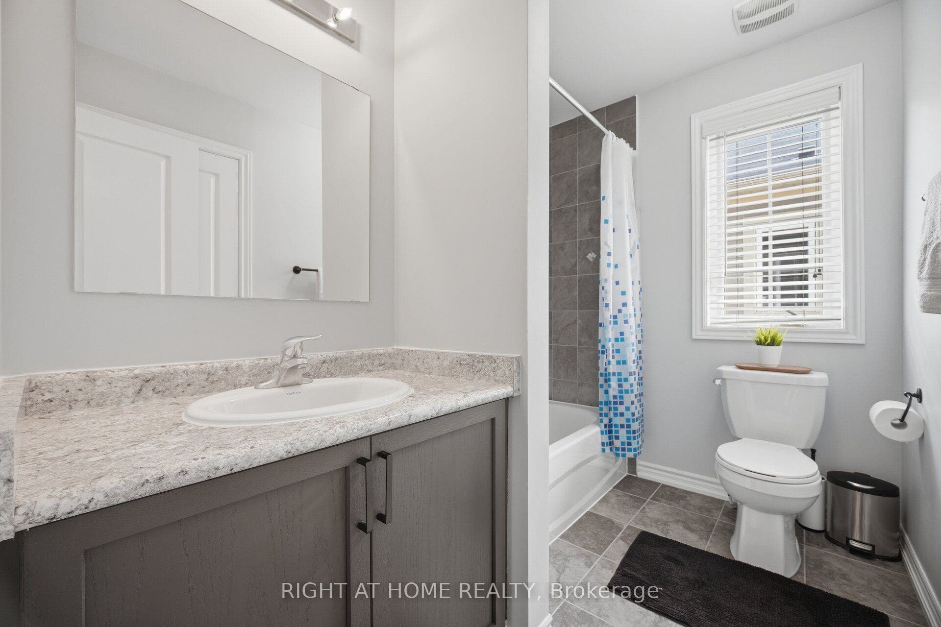 88 Decorso Drive, #73, Guelph, Wellington ON N1L 0A1 88 Decorso Drive, #73, Guelph, Wellington ON N1L 0A1