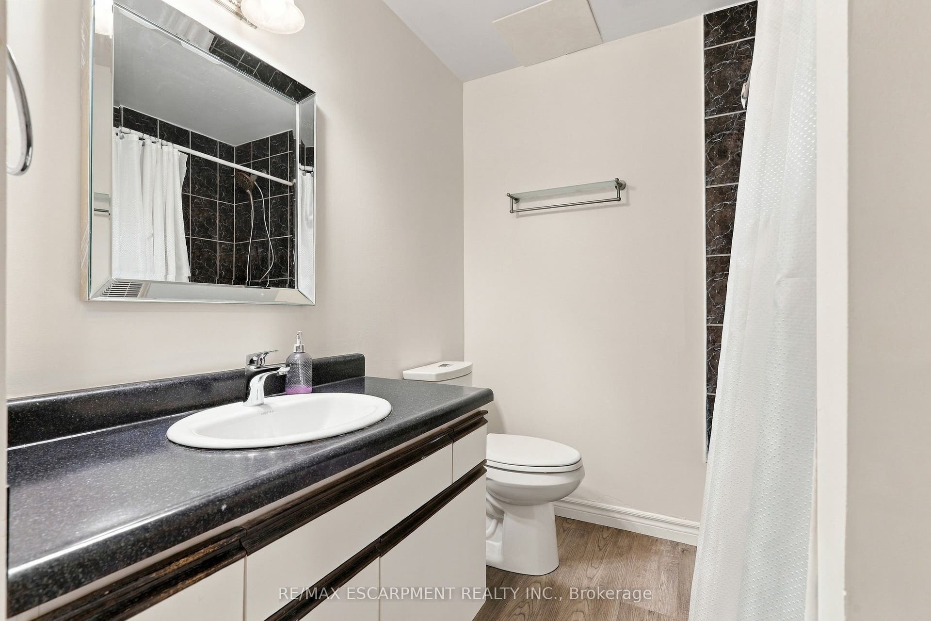 55 Darby Road, Guelph, Wellington ON N1K 1R6 55 Darby Road, Guelph, Wellington ON N1K 1R6
