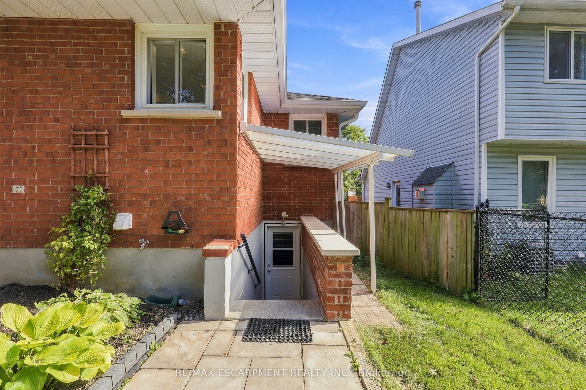55 Darby Road, Guelph, Wellington ON N1K 1R6 55 Darby Road, Guelph, Wellington ON N1K 1R6