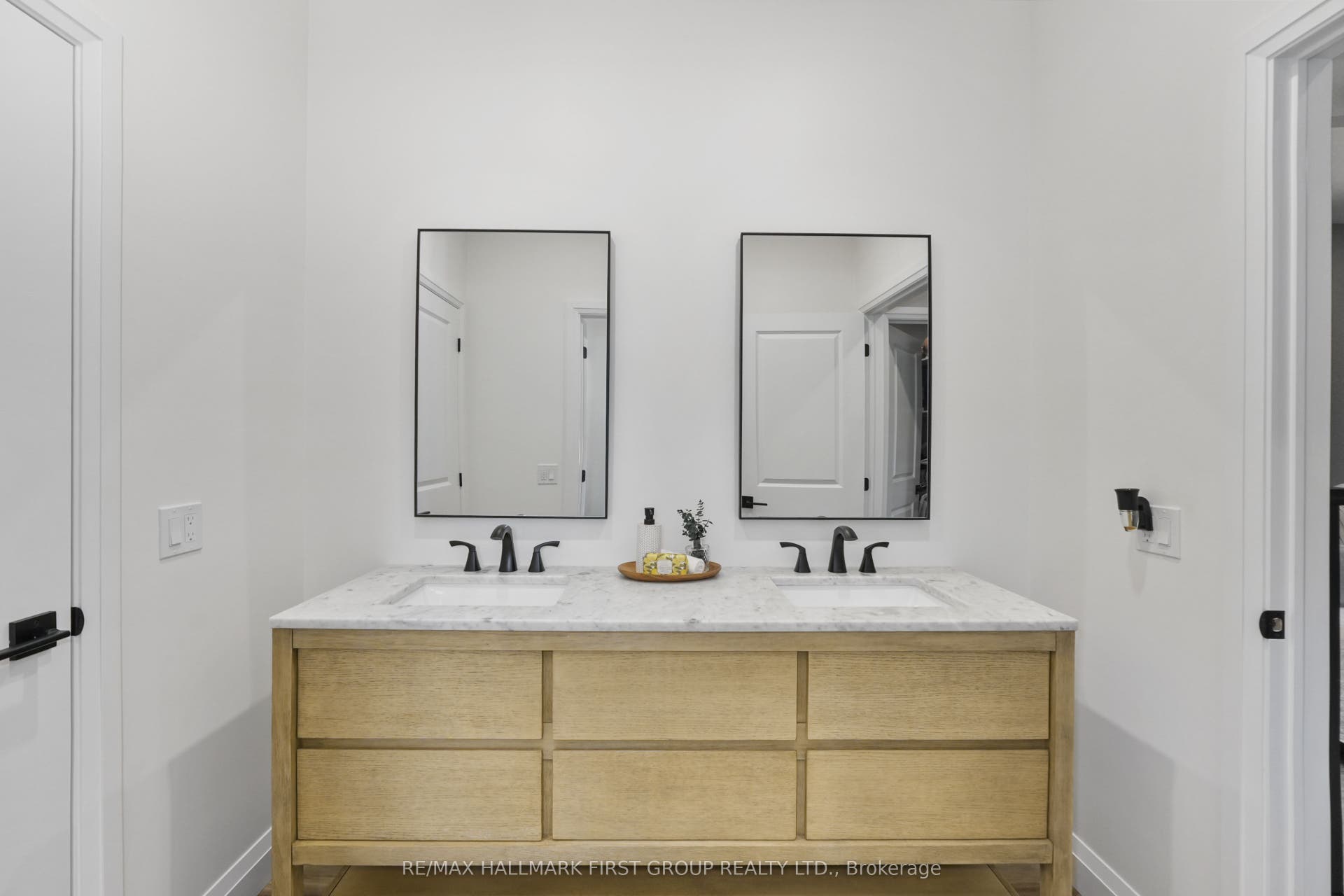 3922 Kennedy Road, Hamilton Township, Northumberland ON K9A 4J7