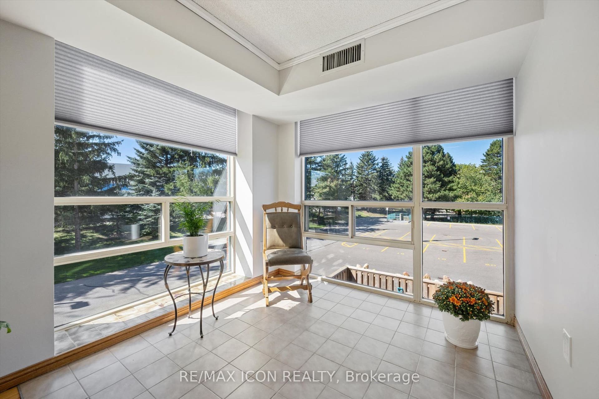 55 Blue Springs Drive, #311, Waterloo, Waterloo ON N2J 4T3 55 Blue Springs Drive, #311, Waterloo, Waterloo ON N2J 4T3